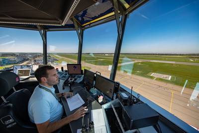 Lelystad Airport open in april 2020 niet haalbaar, stelt minister