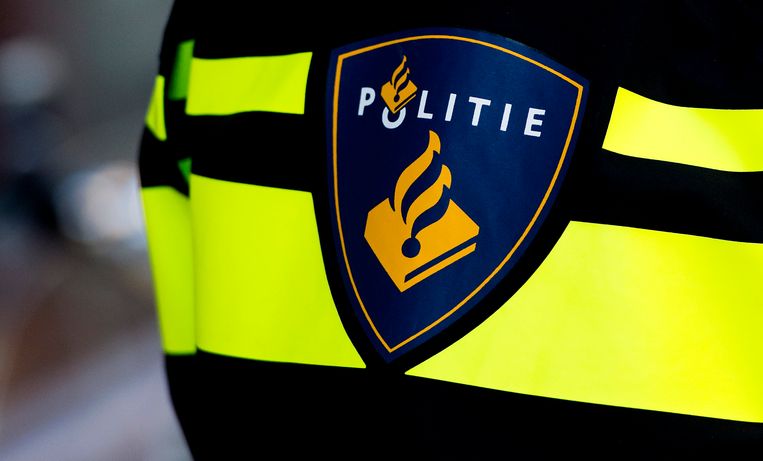 Twee mannen aangehouden voor auto-inbraak Olympisch Station