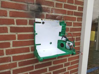 AED's gejat en vernield: 'Hoe dom kun je zijn? Dit apparaat kan je moeders leven redden'