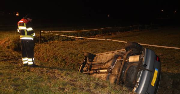 Auto belandt in sloot in Gameren: inzittenden spoorloos