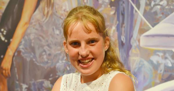 Heldin Olga (13) uit Scherpenisse redt leven van bewusteloze zwemmer