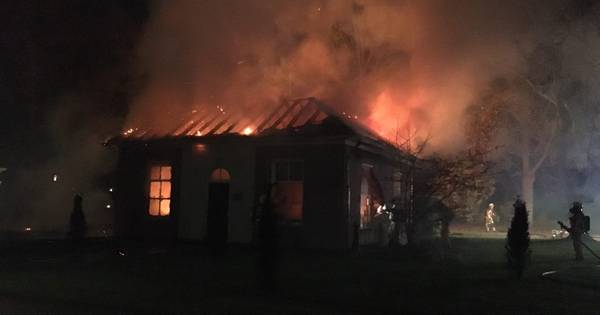 Video | Brand verwoest gebouw op terrein Zozijn in Wilp