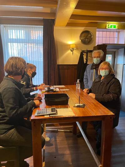 Drukte in Beers en Gennep bij afhalen kerstdiners: 'We zijn superblij met alle steun’