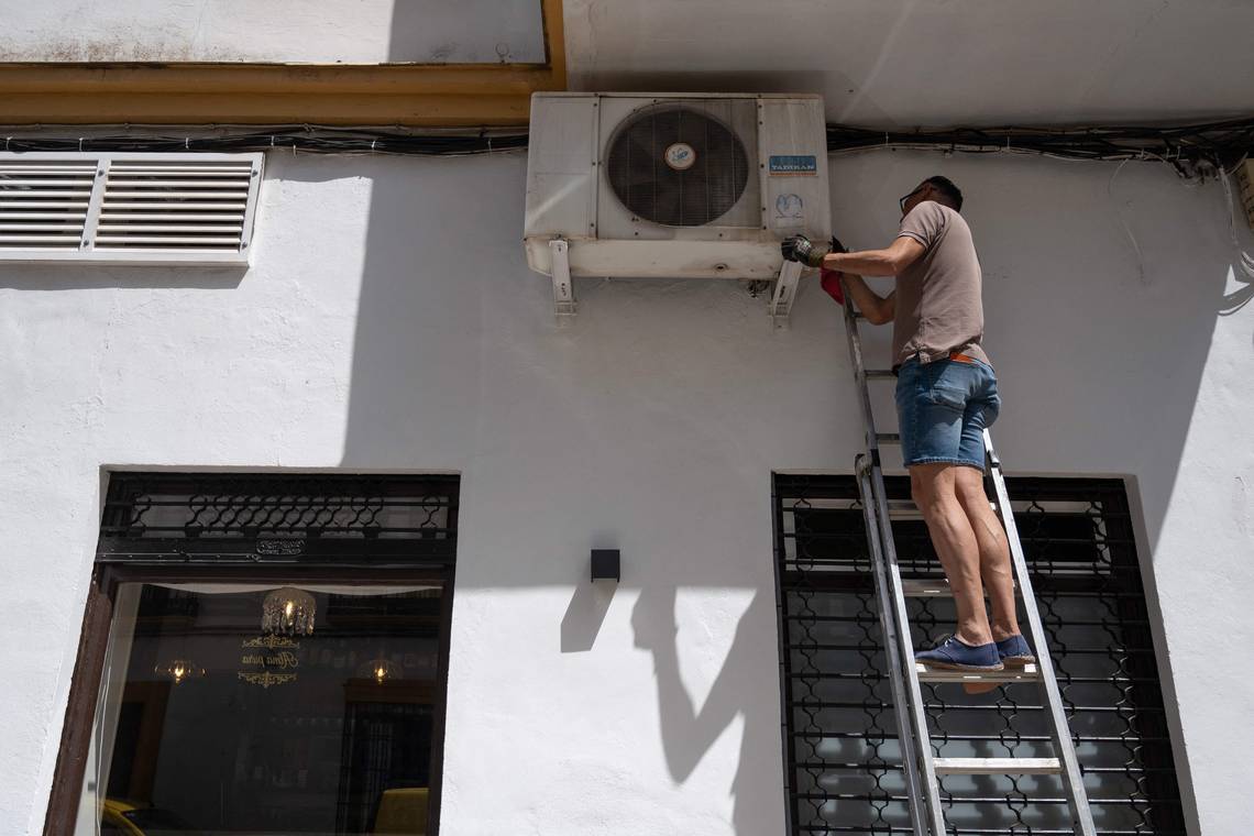 Ons lichaam kan meer hitte aan dan we denken: hoe warmtegewenning werkt en waarom airco niet altijd nodig is