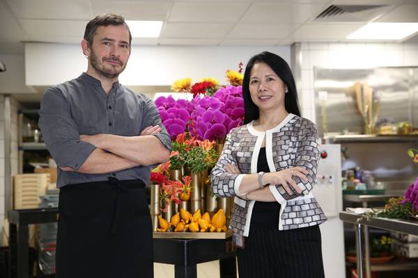 Amazing Hotels: Life Beyond the Lobby