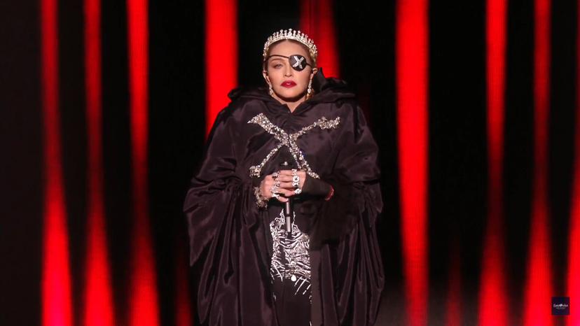 Haha: Madonna bewerkt vals Eurovisie Songfestival-optreden en klinkt nu wél zuiver