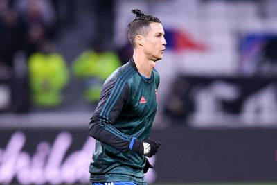 Cristiano Ronaldo au chevet de sa mère, victime d'un AVC