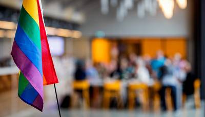 Hulpbehoevende ‘roze oudere’ heeft het dubbel zo lastig