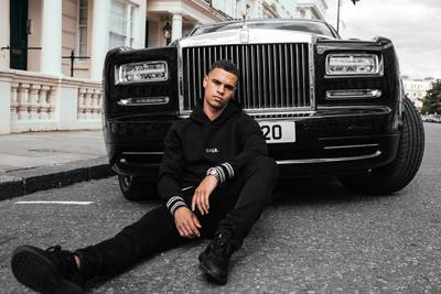 900 euro voor een jas: vooral jongens zien merkkleding als statussymbool