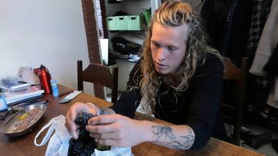 Fruitariër Mees (23) eet alleen maar fruit