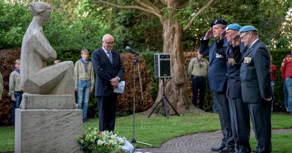 Oorlogsslachtoffers herdacht in heel de Hof van Twente