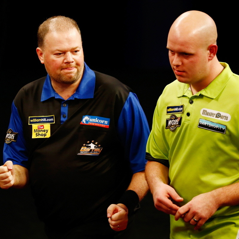 Van Barneveld/Van Gerwen begint met zege op WK | Foto | AD.nl