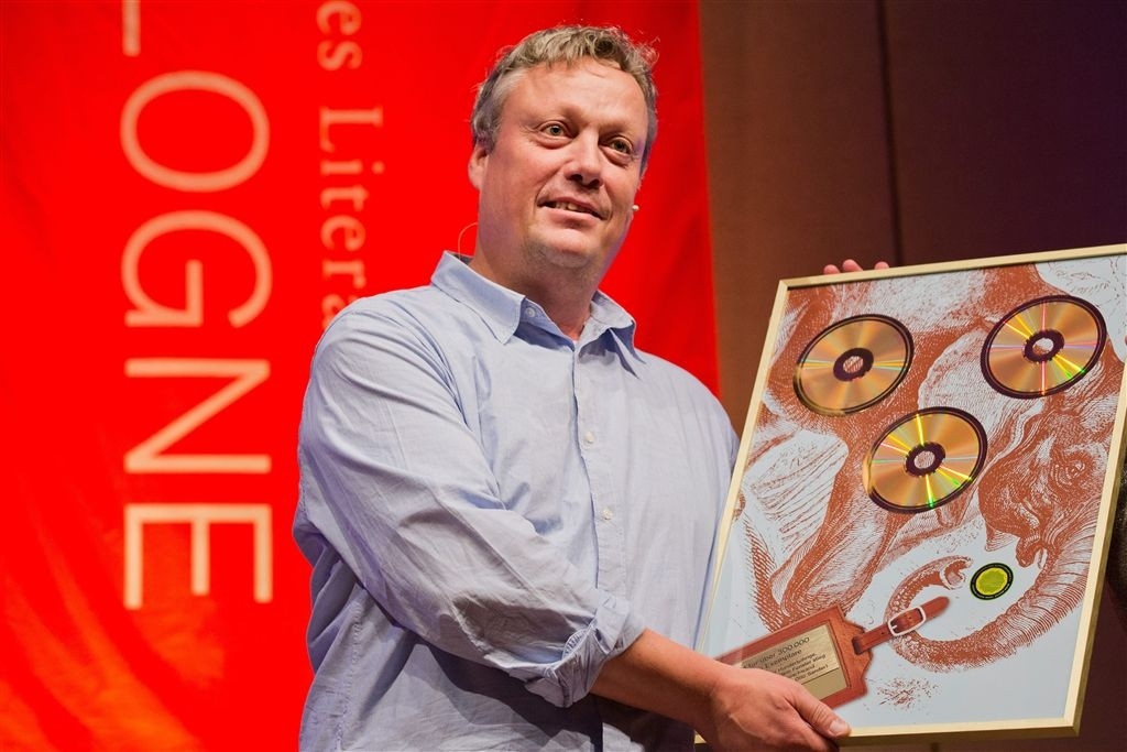 Jonas Jonasson klimt flinkt in Boeken Top 10 Foto bndestem.nl