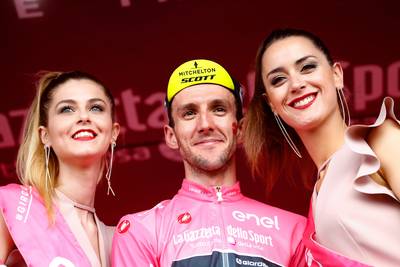 Yates wil in zwaar Giro-weekend meer tijd pakken op Dumoulin