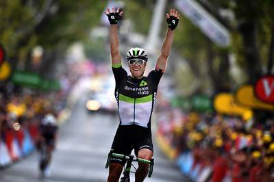 Boasson Hagen rijdt iedereen uit het wiel in laatste kilometers