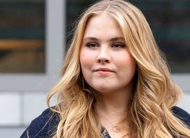 Grote brand in strandtent waar Amalia werkt