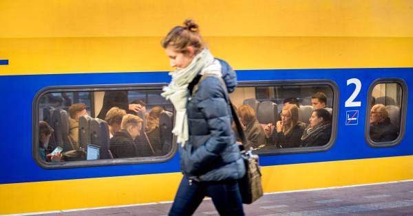 Geen treinen tussen Roosendaal en Bergen op Zoom vanwege aanrijding.