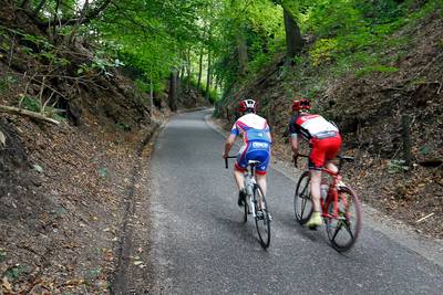 Zeven voor Leven: in de trappers voor kankeronderzoek