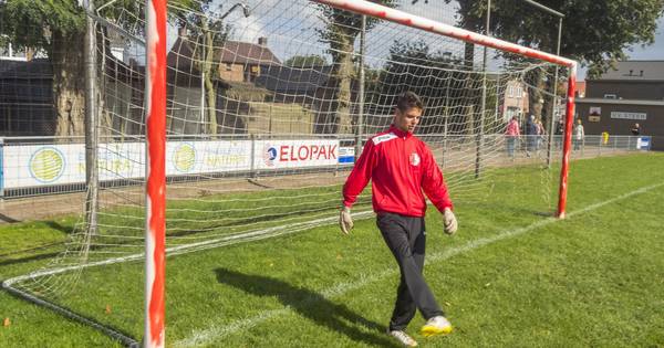 Vandalen gaan flink tekeer voor de voetbalderby Steen-Clinge - PZC