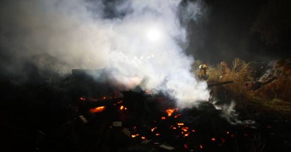 Brand in graskuil in Sinderen
