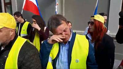 Voorman gele hesjes verlaat Torentje huilend: ‘Het was een pittig gesprek’