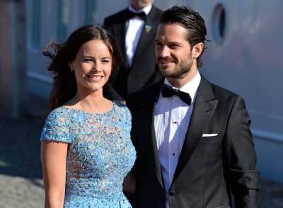 Zweedse prins Carl Philip en zijn vrouw Sofia testen positief op corona