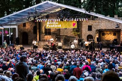 Openluchttheater Hertme tot augustus dicht, geen Afrika Festival