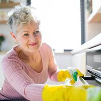 8 tips voor het schoonmaken van je oven: dit wil je erover weten 