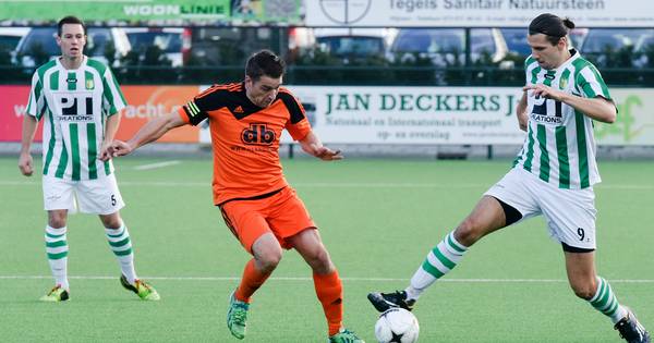 Thijs van den Berg schiet Achilles Veen in laatste minuut naar zege (1-0) - Brabants Dagblad
