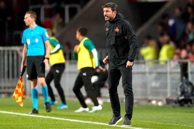 Van Bommel verbaasd over terugval: ‘Heel nonchalant’