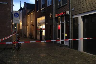 Zes jaar cel geëist om bijna fatale steek  'met zwaard' in Tiel