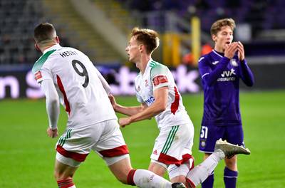 Van 2-0 naar 2-2: Anderlecht geeft na rust dubbele voorsprong uit handen tegen OH Leuven