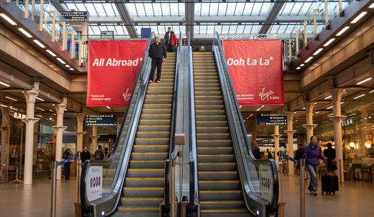 Virgin Trains krijgt goedkeuring om per spoor het Kanaal over te steken en daagt zo Eurostar uit
