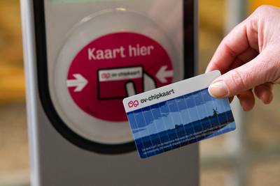 ‘Privacy wordt geschonden door OV-chipkaart met abonnement’