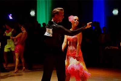 Jozefkerk in Noordhoek krijgt een dansvloer waar de hele wereld op danst