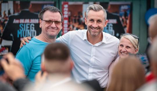 De ‘gevaarlijkste man van Duitsland’ lonkt naar de macht: zo verkoopt Ulrich Siegmund het radicale programma van AfD