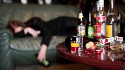 Nog nooit zoveel jongeren op spoed na alcoholmisbruik: “Trek leeftijdsgrens op”