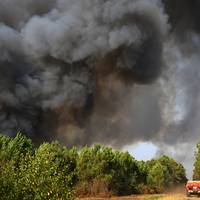 Nieuwe bosbrand uitgebroken nabij Dijon • Enorme brand Bordeaux woensdag niet uitgebreid ondanks hitte
