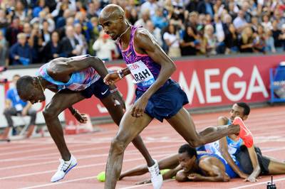 Mo Farah wint op curieuze wijze laatste race