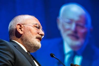 Frans Timmermans roept Europa vanuit Arnhem op tot 'leugens tegenspreken'