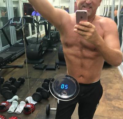 Kritische fans: gespierde torso Gordon is resultaat van klunzige fotomanipulatie