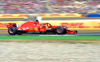 Verstappen op tweede startrij in Duitsland, pole voor Vettel