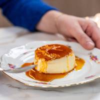 Pure nostalgie: flan karamel van Sarah Renson