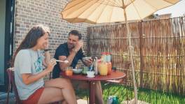 Pintjes, Aperol en een mysterieuze badkamervondst: zware ochtend ...