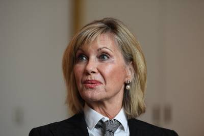 Familie verzekert: ‘Olivia Newton-John ligt helemaal niet op sterven’