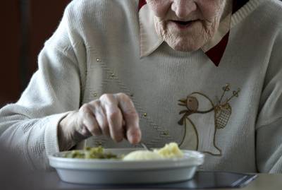 Maaltijdenrel in serviceflat: Bewoners aangeklaagd voor bestellen eigen eten