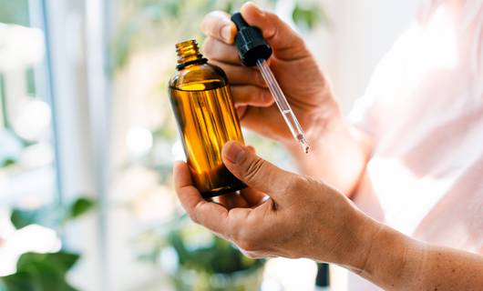 Serums bij haaruitval: zo goed werkt het echt 