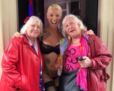 Kelly 'ouwehoert' op de Wallen en Mattie Valk is angstaanjagend eng