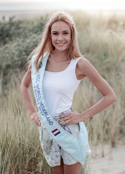 Miss World-finalistes zien af van grote finale vanwege wurgcontract