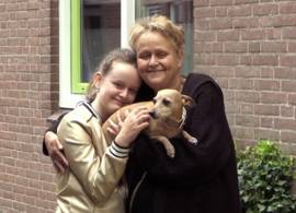Kijkers in tranen door ongeneeslijke zieke moeder met jonge dochter